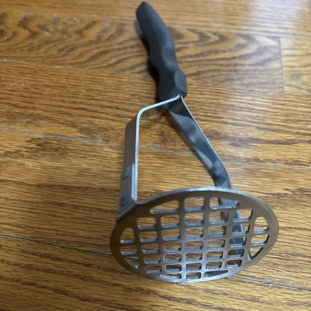 Vintage Cutco No. 14 Potato Masher Stainless Steel Brown Swirl Handle USA